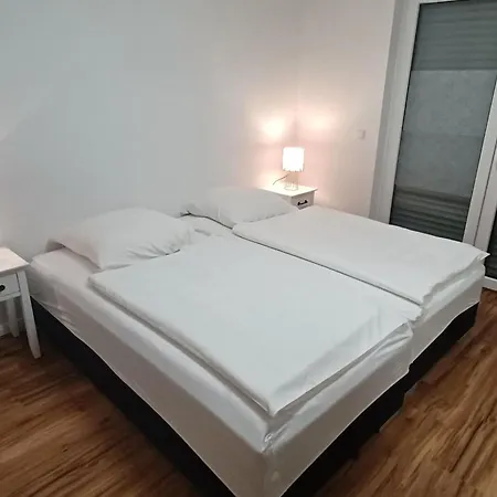 公寓 Luisa Klein In Aurich-tannenhausen By Interhome