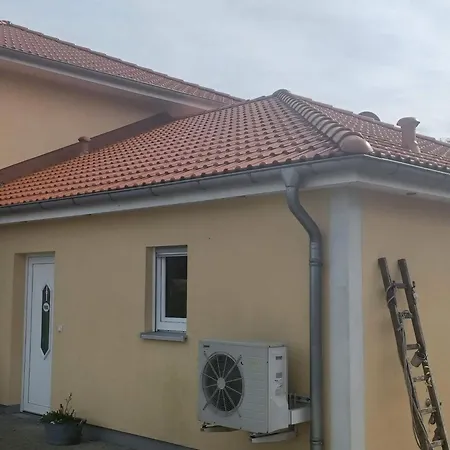 דירה Luisa Klein In Aurich-tannenhausen By Interhome